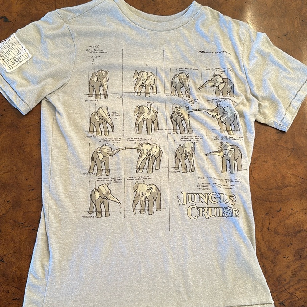 Disney parks jungle cruise tee shirt XS
